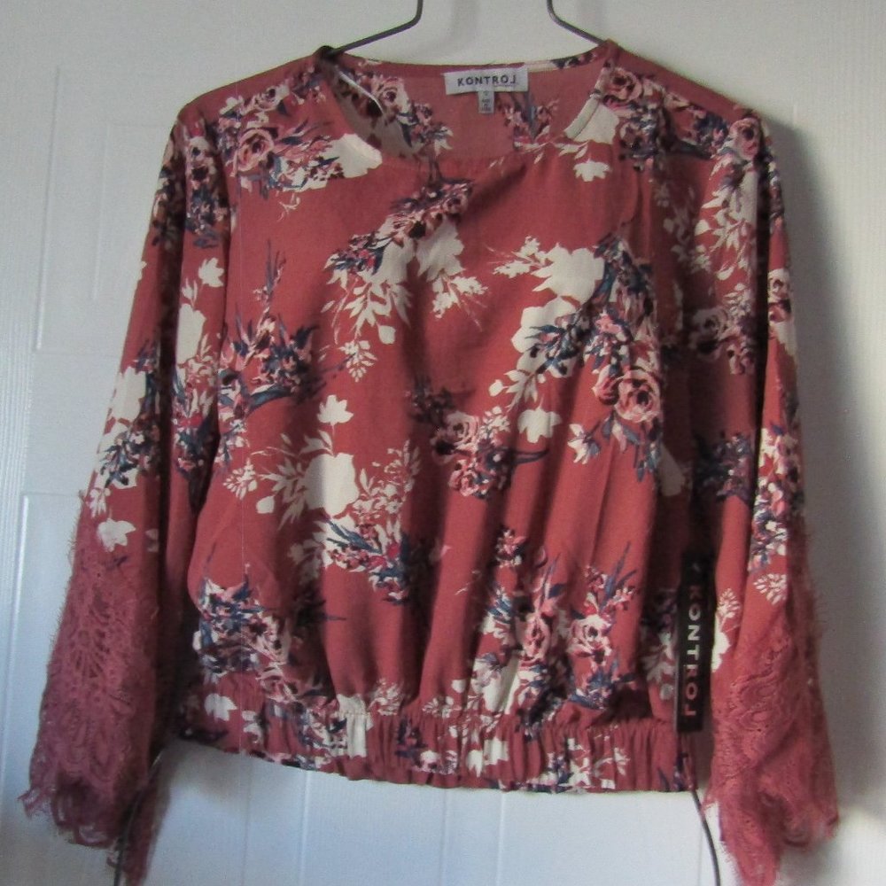Women's Small Kontrol Contemporary Top